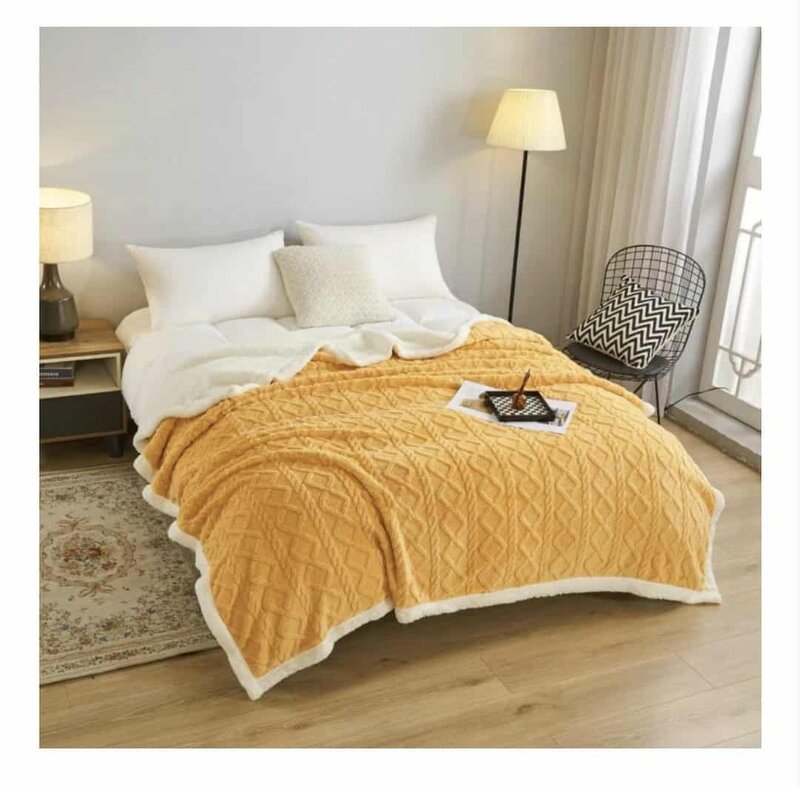 Paturi pufoase cu blanita - Caldura si confort pentru casa ta!