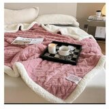 Paturi pufoase cu blanita - Caldura si confort pentru casa ta!